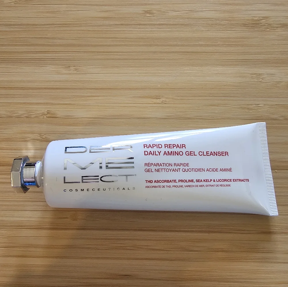 Dermelect cleanser - Picture 1 of 2